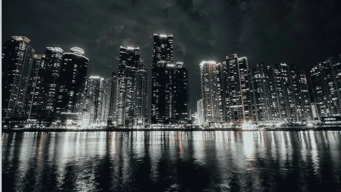 福贵免费在线观看 - 城市之光：霓虹背后的人间烟火